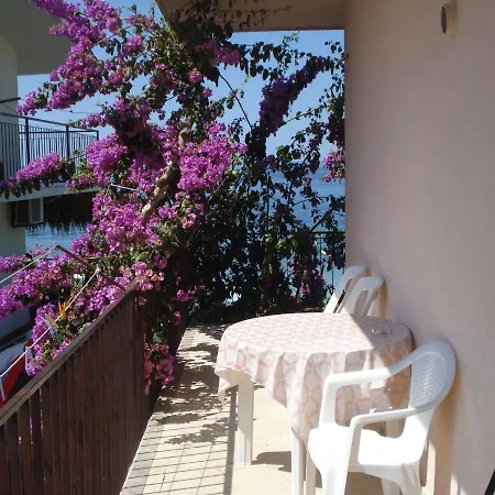 Apartman By The Sea Podstrana, Split - 16074